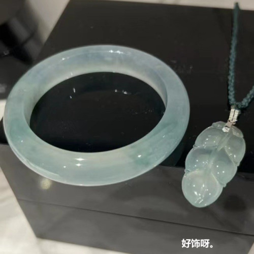 緬甸老坑a貨冰種翡翠手鐲正圈鐲子飄花翡翠葉子玉吊墜套裝送禮款