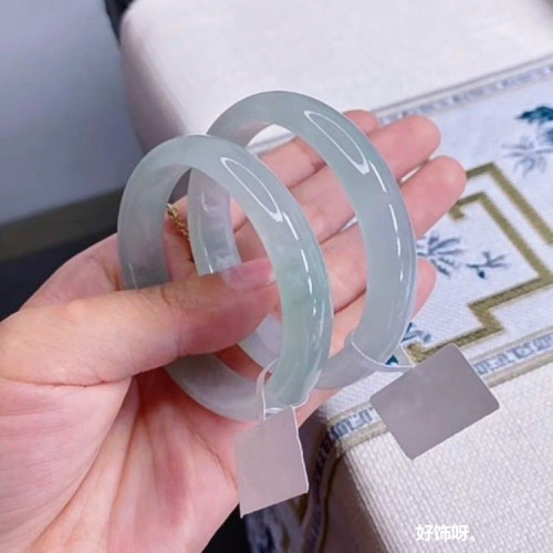 緬甸冰種翡翠手鐲少女款正圈老坑飄花飄綠冰糯種玉鐲子年輕款送禮