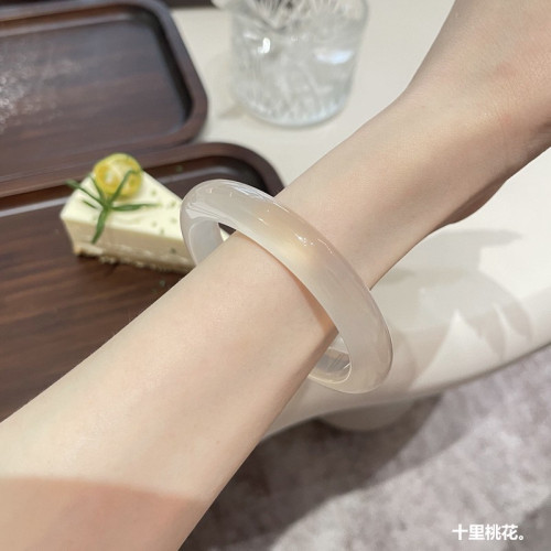 天然高冰瑪瑙手鐲女冰透玉髓鐲子冰種白月光翡翠藕粉玉鐲女款禮物
