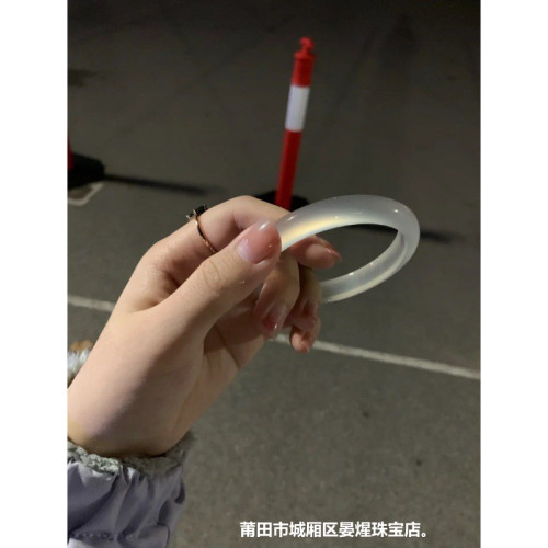 正品天然瑪瑙手鐲白月光高冰種馬料荔枝凍玉髓鐲子透扁條閨蜜禮物
