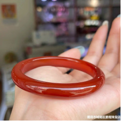 天然巴西紅瑪瑙手鐲圓條瑪瑙鐲子紅玉髓復古版女款純紅手鐲女飾品