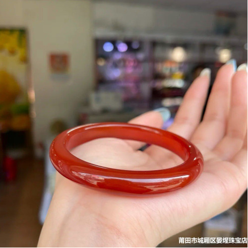 天然巴西紅瑪瑙手鐲圓條瑪瑙鐲子紅玉髓復古版女款純紅手鐲女飾品
