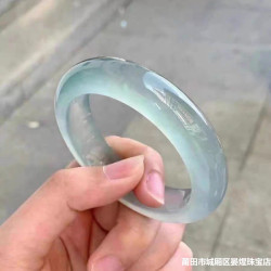 高冰種玉石手鐲子女款旺夫老坑天然緬甸晴水單色冰透淺綠翡翠玉鐲