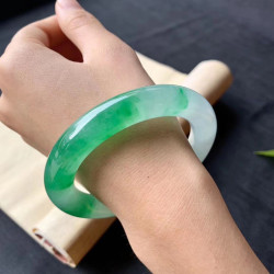 天然翡翠手鐲冰種 a翡翠正品細條圓條玻璃種貴妃鐲帝王綠玻璃種玉