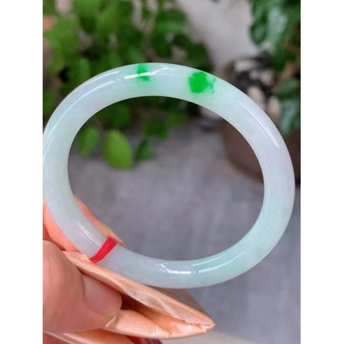 天然緬甸翡翠小叮噹手鐲子玉手環細圓條飄陽綠色白冰糯種水美人條