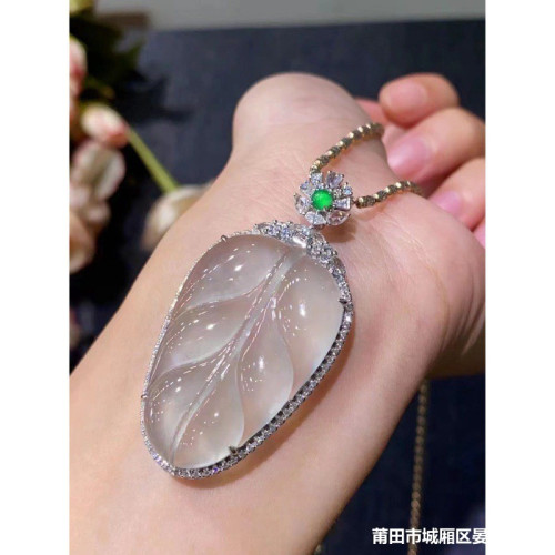 天然緬甸冰種翡翠葉子吊墜老坑玻璃種翡翠白冰葉子玉墜女翡翠葉子