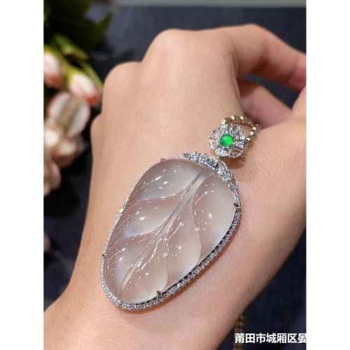 天然緬甸冰種翡翠葉子吊墜老坑玻璃種翡翠白冰葉子玉墜女翡翠葉子