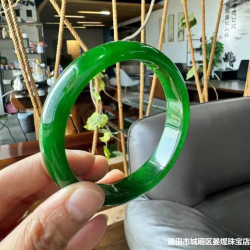 天然緬甸翡翠翠綠玉鐲翡翠手鐲女祖母綠冰糯種正圈玉石手鐲帝王綠