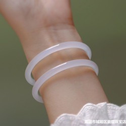 冰種白月光玉髓手鐲女款細圓條叮噹手鐲白瑪瑙手鐲美人鐲手飾禮品