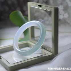 半山半水漸變綠玉鐲透亮冰種瑪瑙手鐲油青玉鐲扁條玉髓手鐲美人鐲