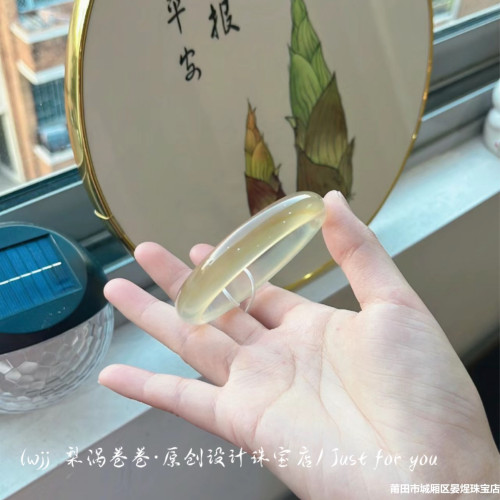天然高冰香檳金瑪瑙手鐲馬料濃金荔枝凍扁條玉髓手鐲子少女款時尚