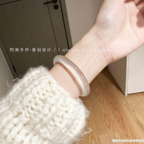 高冰淺香檳金瑪瑙手鐲冰透白月光玉髓鐲子年輕款翡翠荔枝凍