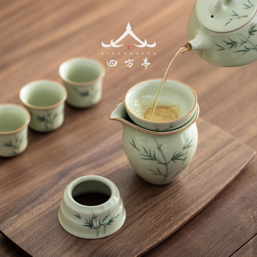 手繪釉下彩公道盃茶濾網一體2024新款陶瓷景德鎮分茶器茶盅三件套