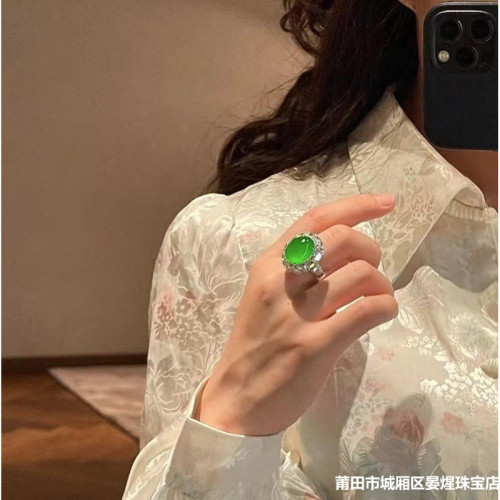 冰種正陽綠翡翠蛋面戒指天然緬甸滿綠鴿子蛋玉翡翠戒指環女款時尚