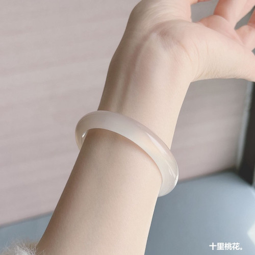 高冰種瑪瑙手鐲馬料玉髓香檳金瑪瑙淡金色窄條小圈口手鐲子白月光