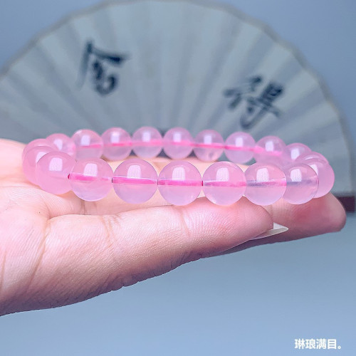 天然馬粉水晶手串馬達加斯加嬭油體圓珠粉晶手鏈女款三圈水晶批髮